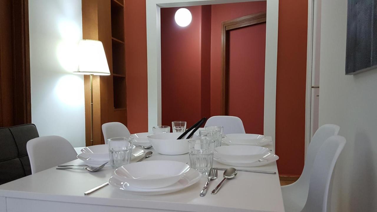 Apricot Apartment - Athens Center, 6 Bd, 2.5 Bath Exterior photo