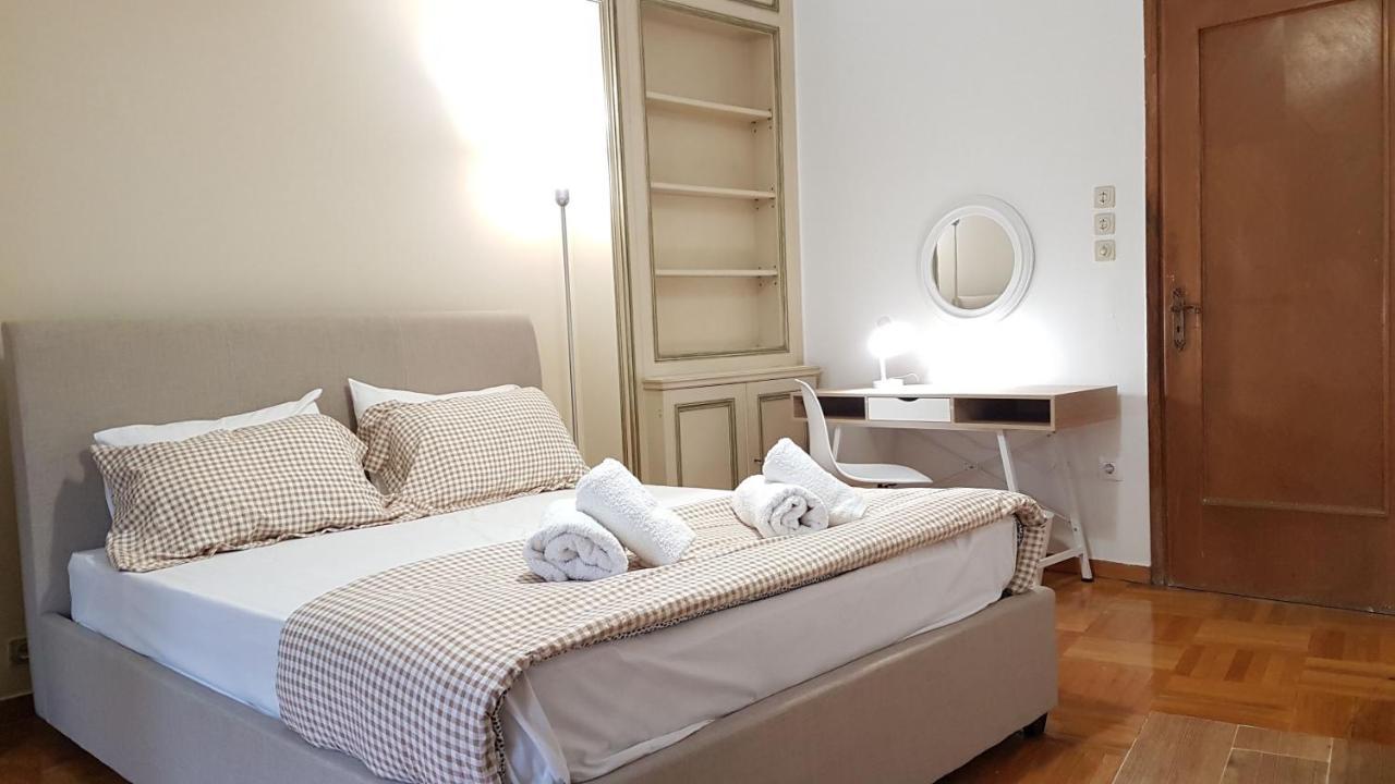Apricot Apartment - Athens Center, 6 Bd, 2.5 Bath Exterior photo